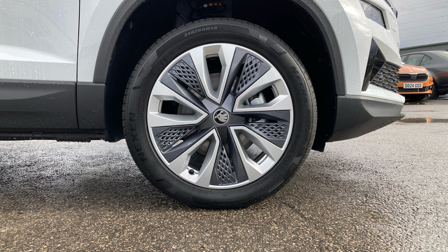 Used Skoda Karoq 2025 for sale - 76322453: Photo 5