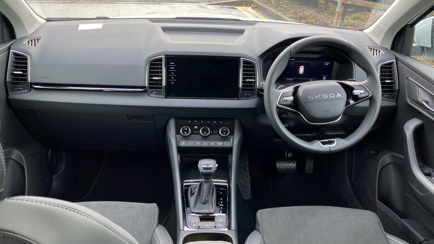 Used Skoda Karoq 2025 for sale - 76322453: Photo 9
