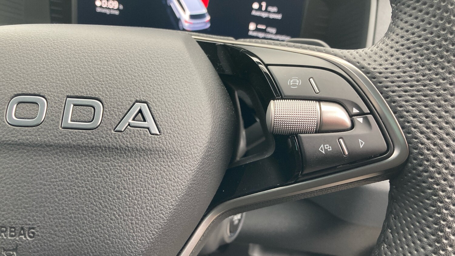 Used Skoda Karoq 2025 for sale - 76451821: Photo 18