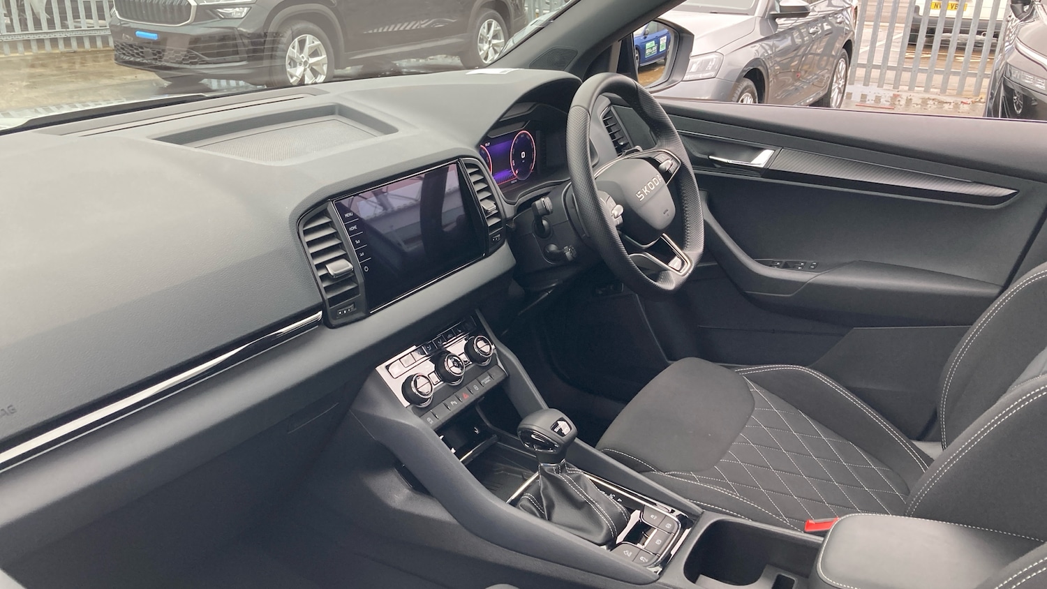 Used Skoda Karoq 2025 for sale - 76451821: Photo 2