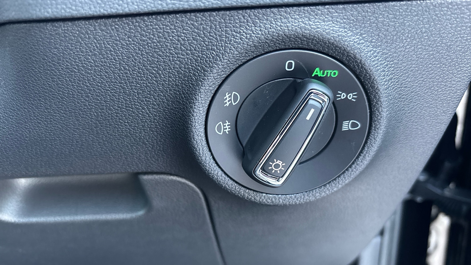 Used Skoda Karoq 2025 for sale - 77222886: Photo 37