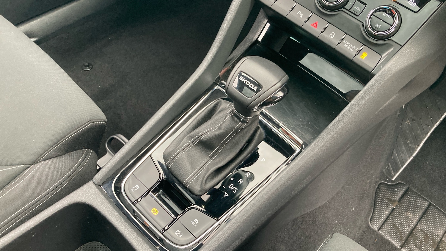 Used Skoda Karoq 2025 for sale - 76490343: Photo 14