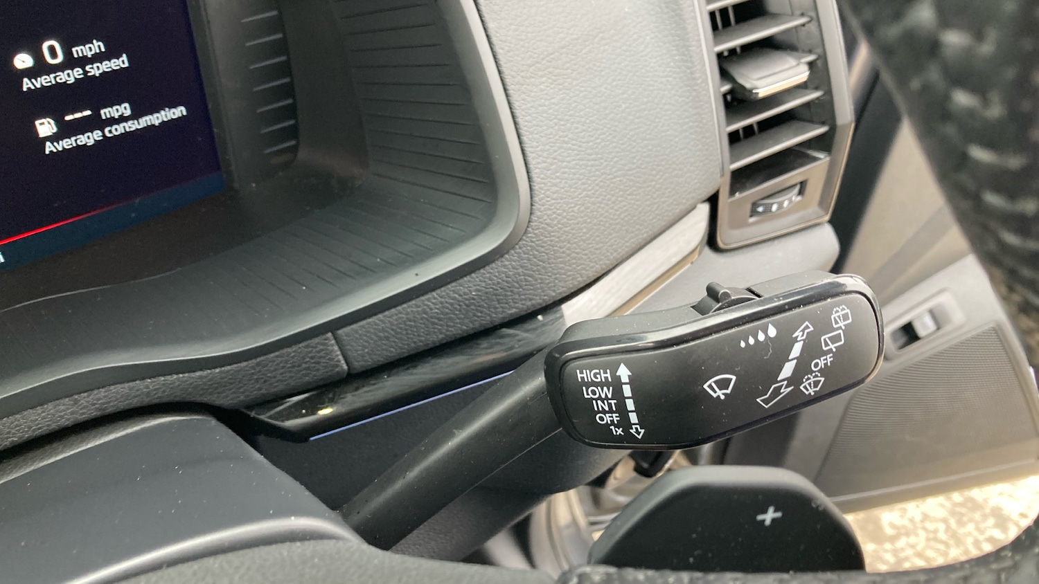 Used Skoda Karoq 2024 for sale - 77605147: Photo 31