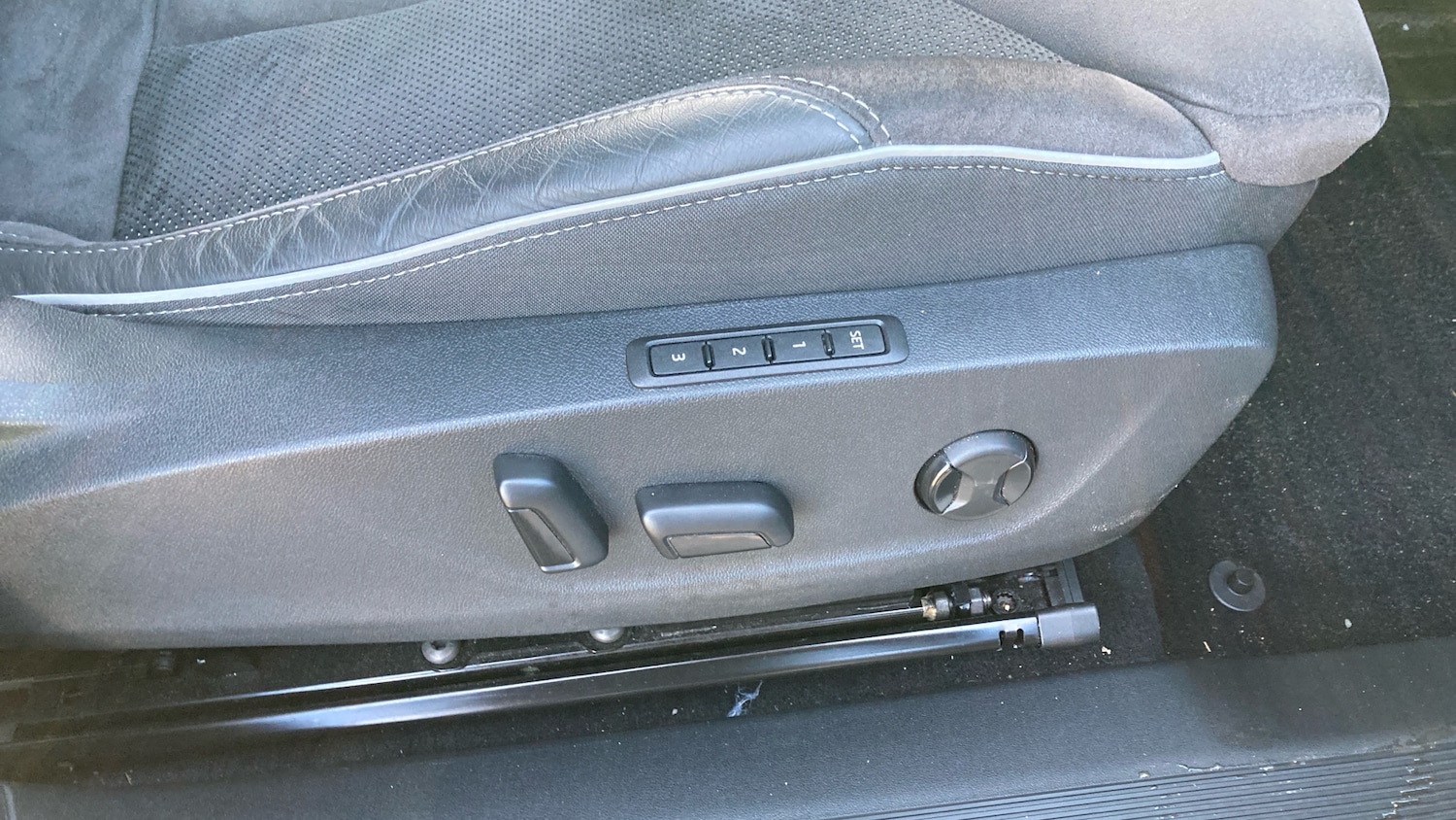 Used Skoda Enyaq 2023 for sale - 76637603: Photo 28