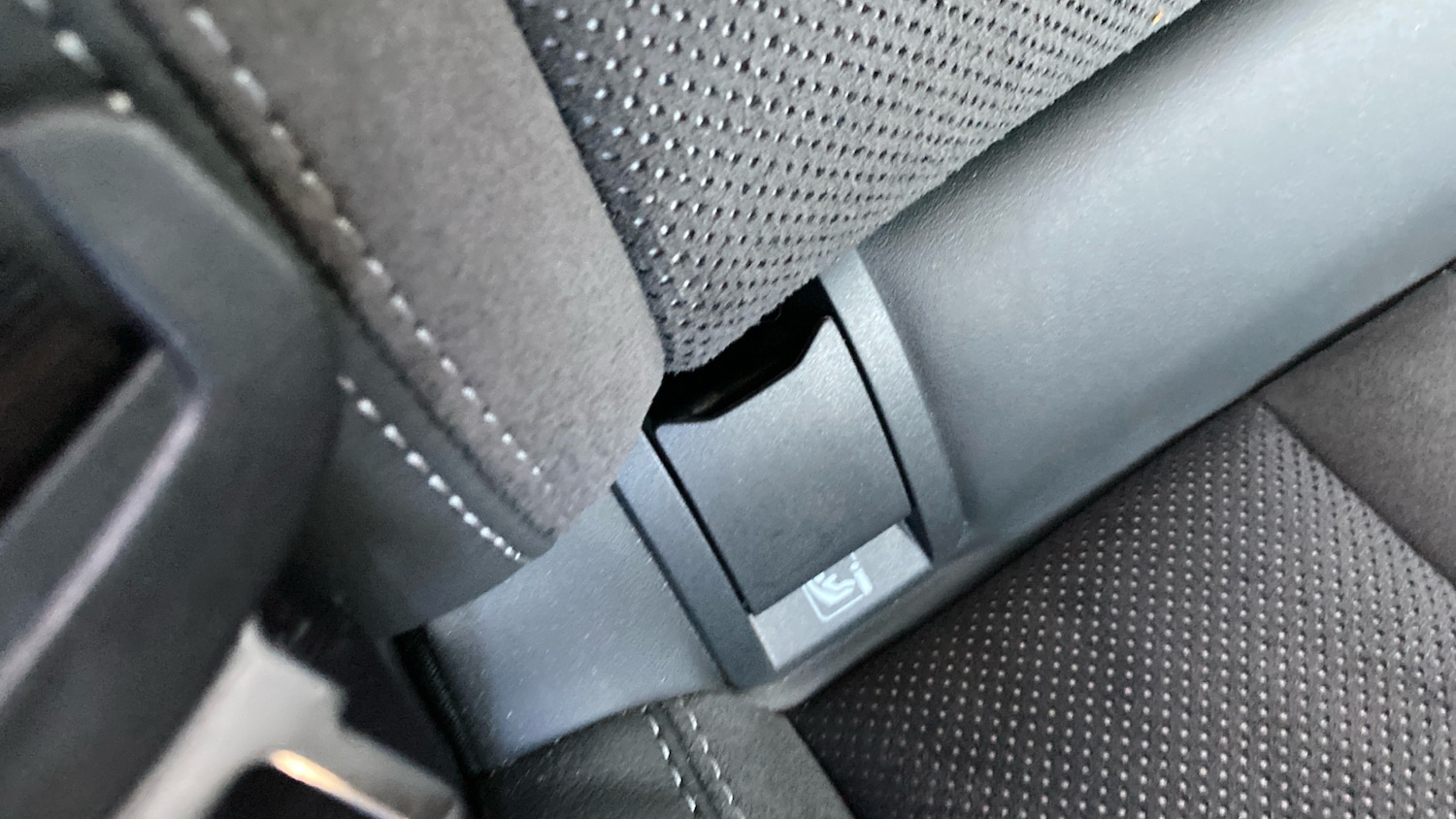 Used Skoda Enyaq 2023 for sale - 76637603: Photo 38