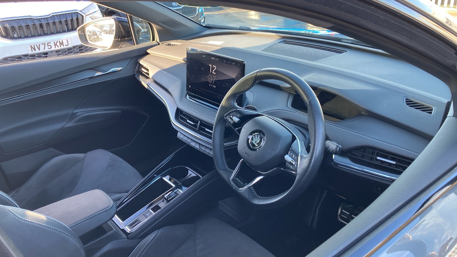 Used Skoda Enyaq 2023 for sale - 76637603: Photo 6