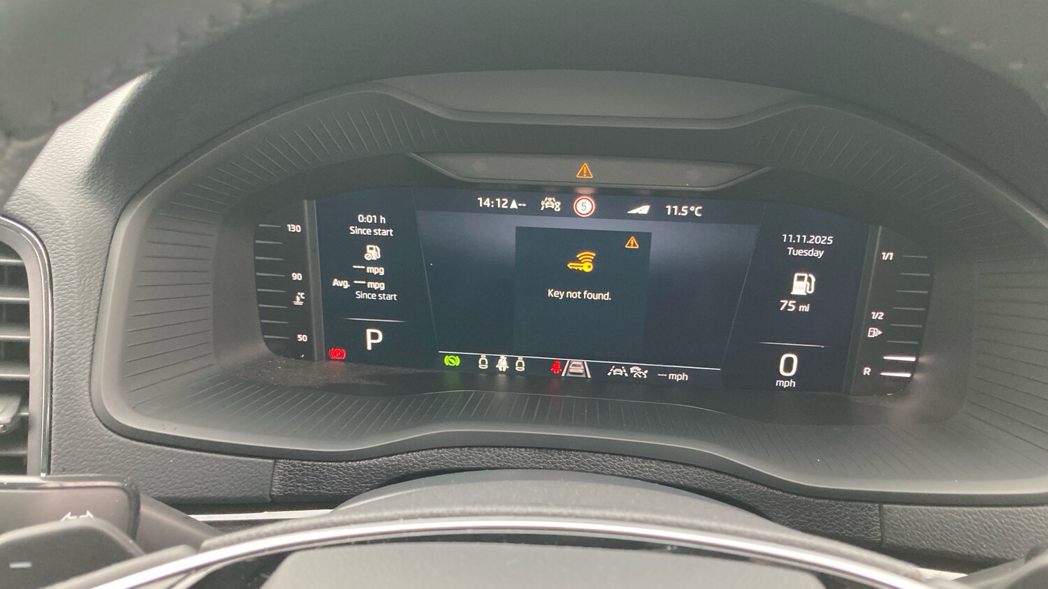 Used Skoda Karoq 2025 for sale - 76531327: Photo 11