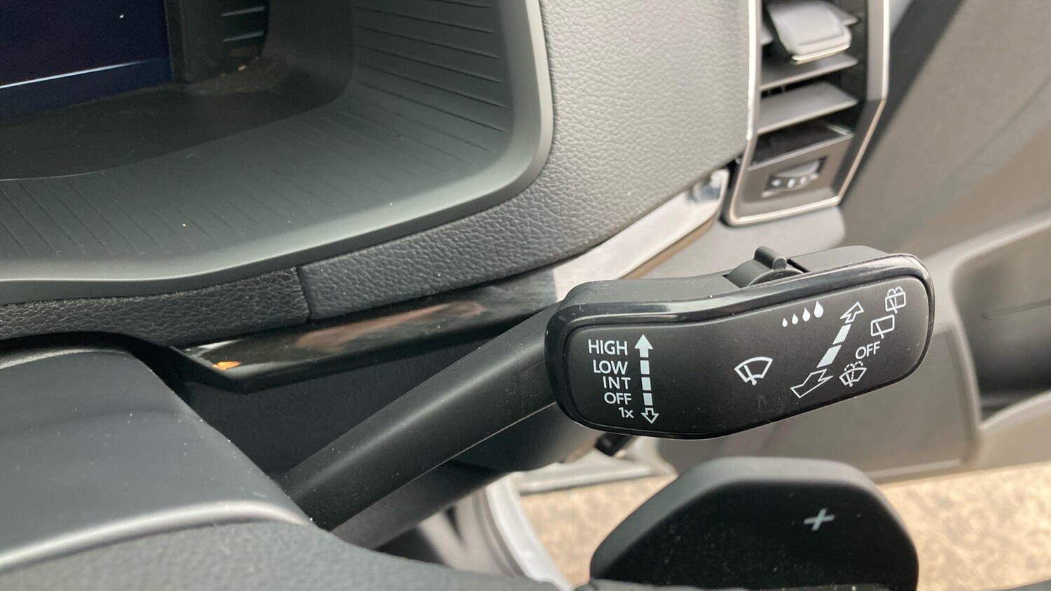 Used Skoda Karoq 2025 for sale - 76531327: Photo 28