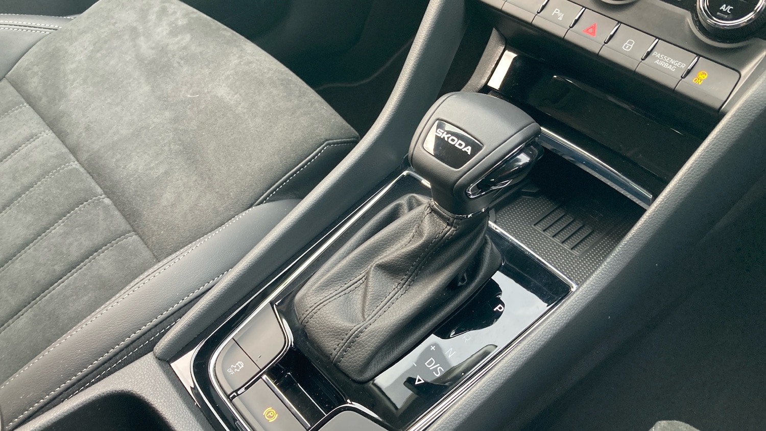 Used Skoda Karoq 2024 for sale - 76588935: Photo 14