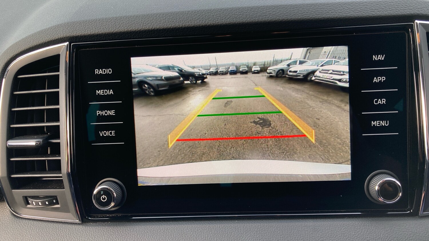 Used Skoda Karoq 2024 for sale - 76588935: Photo 30