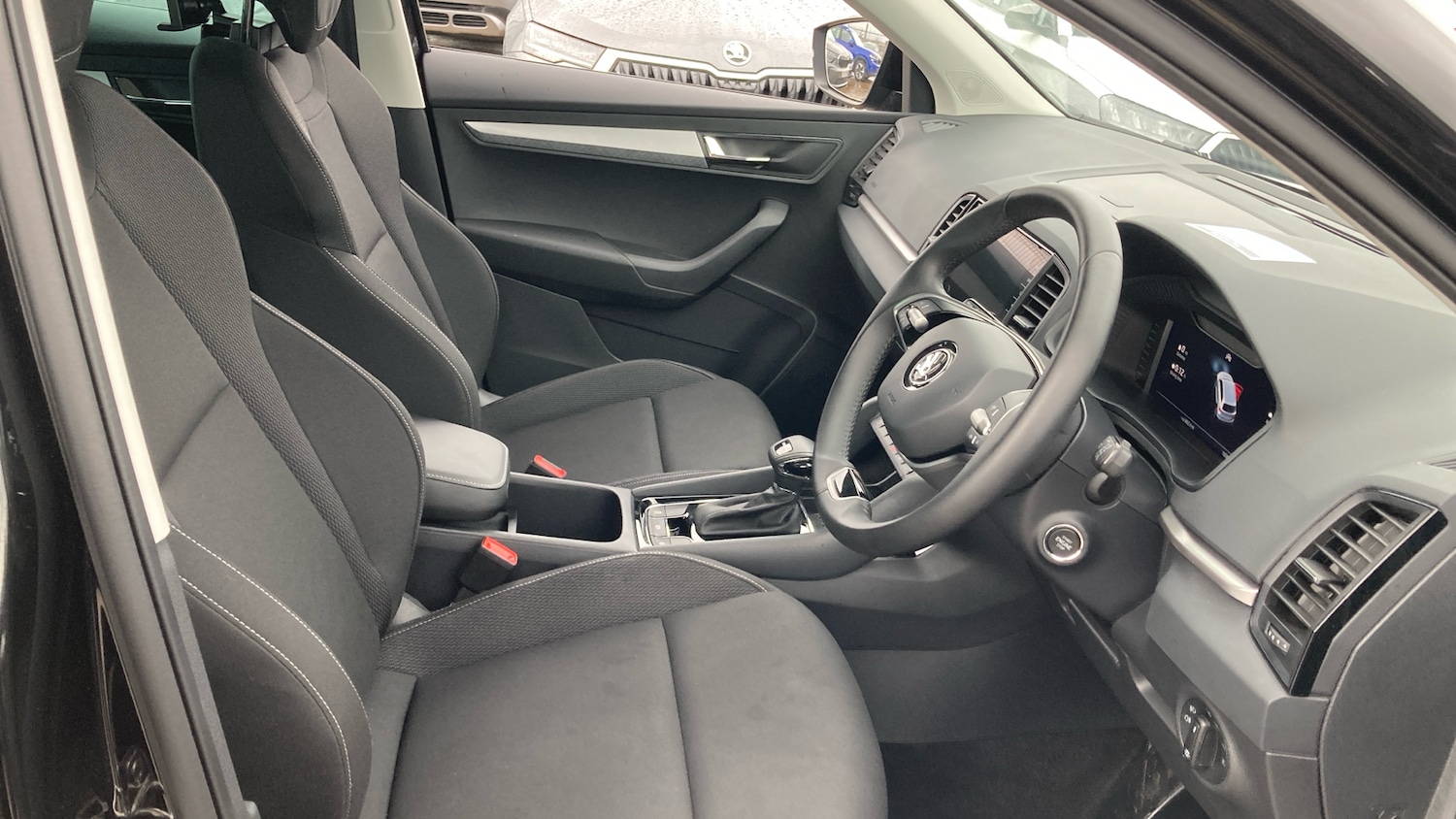 Used Skoda Karoq 2024 for sale - 76330347: Photo 15