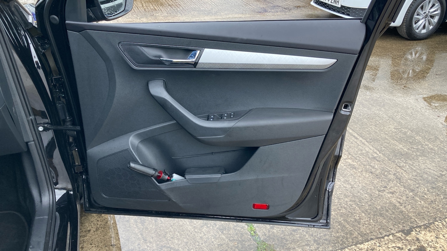 Used Skoda Karoq 2024 for sale - 76330347: Photo 19