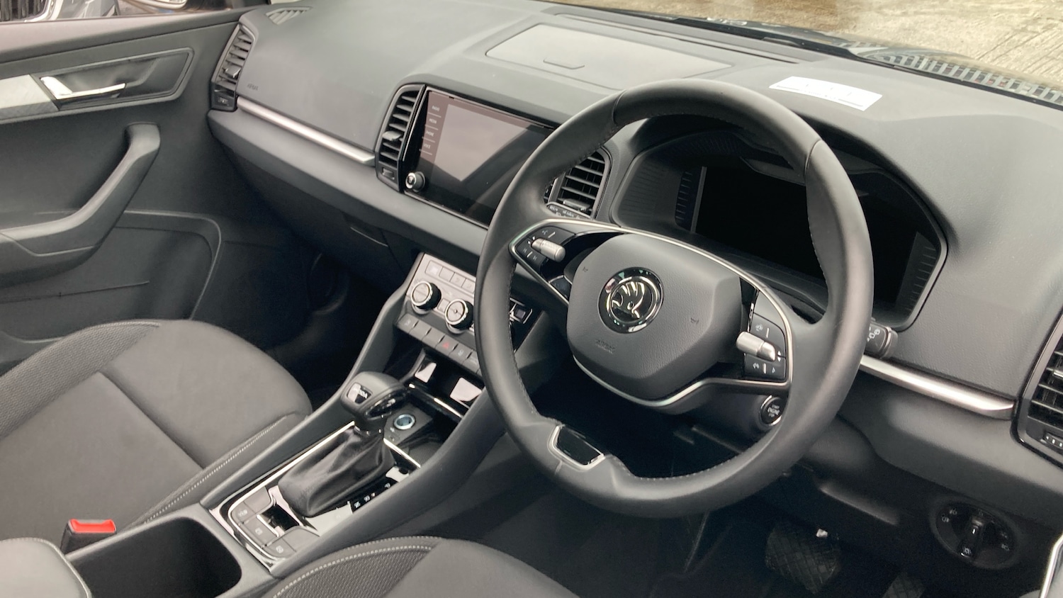 Used Skoda Karoq 2024 for sale - 76330347: Photo 6