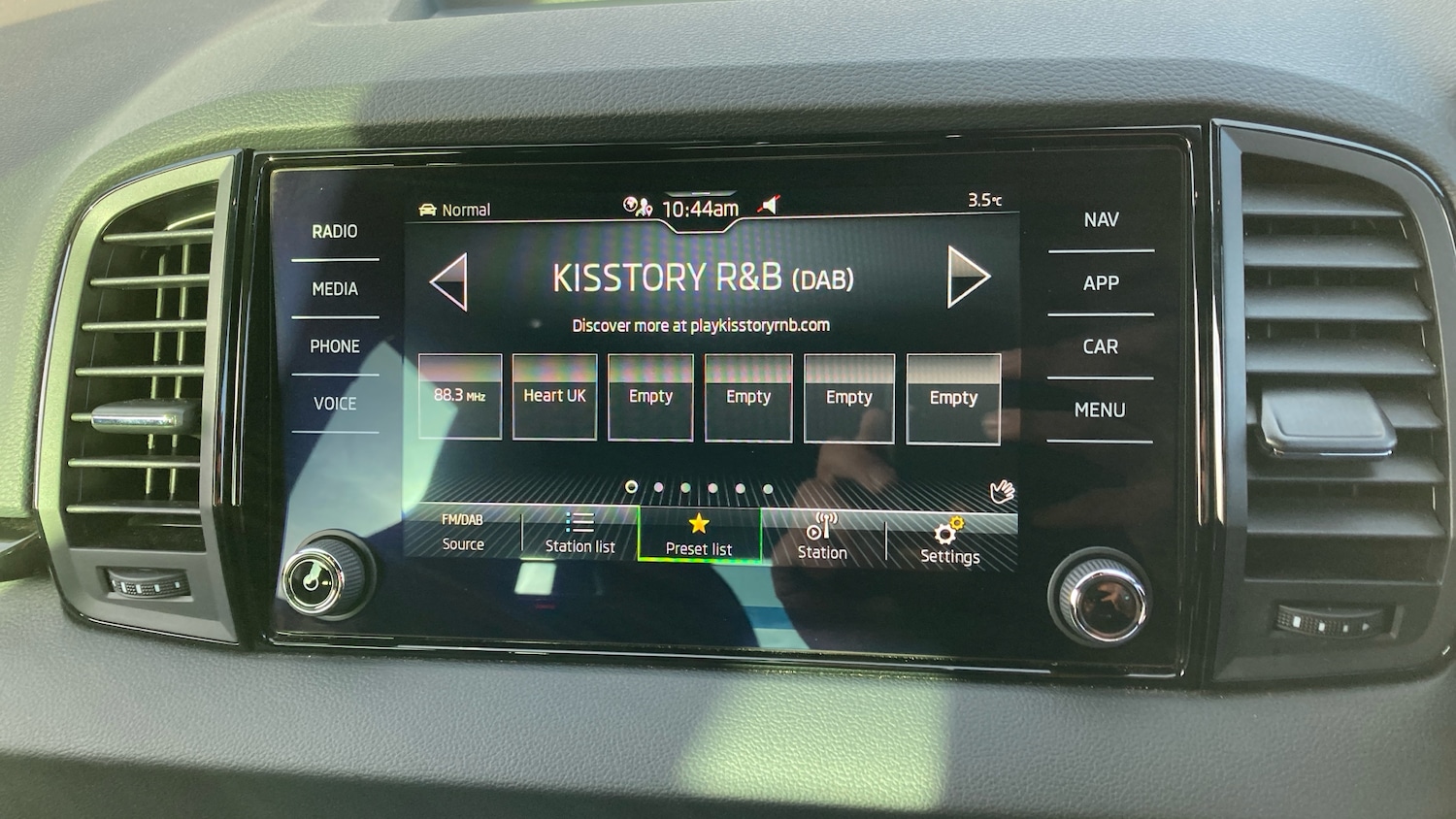 Used Skoda Karoq 2025 for sale - 77198759: Photo 12