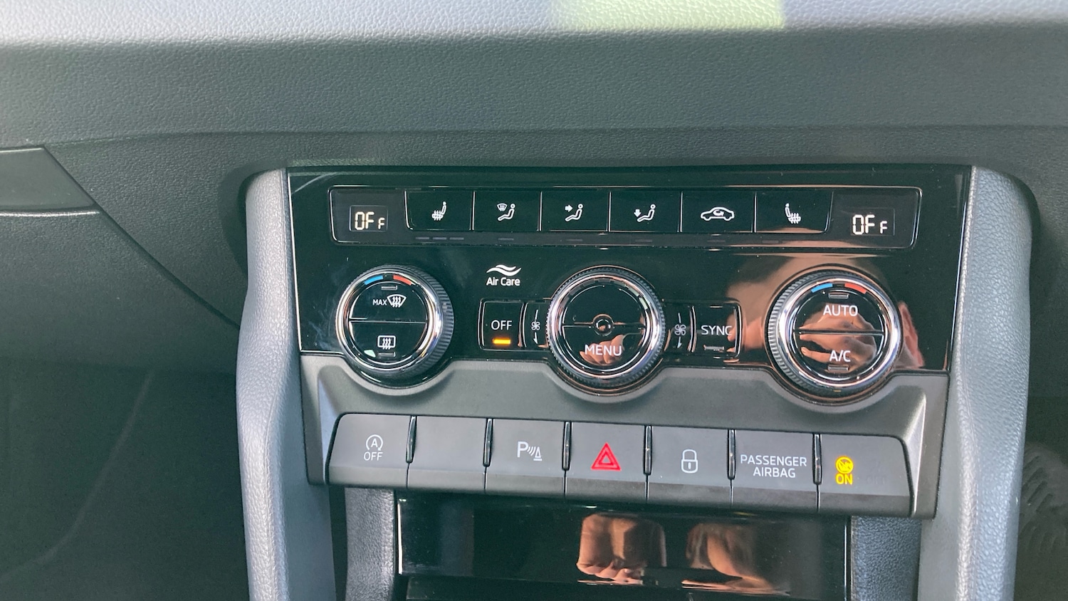 Used Skoda Karoq 2025 for sale - 77198759: Photo 13