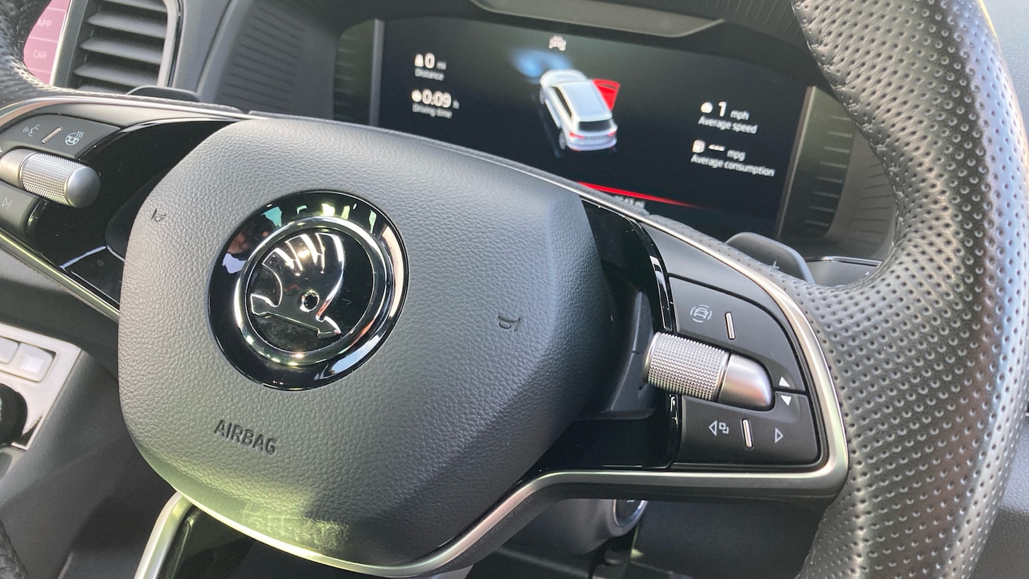 Used Skoda Karoq 2025 for sale - 77198759: Photo 18