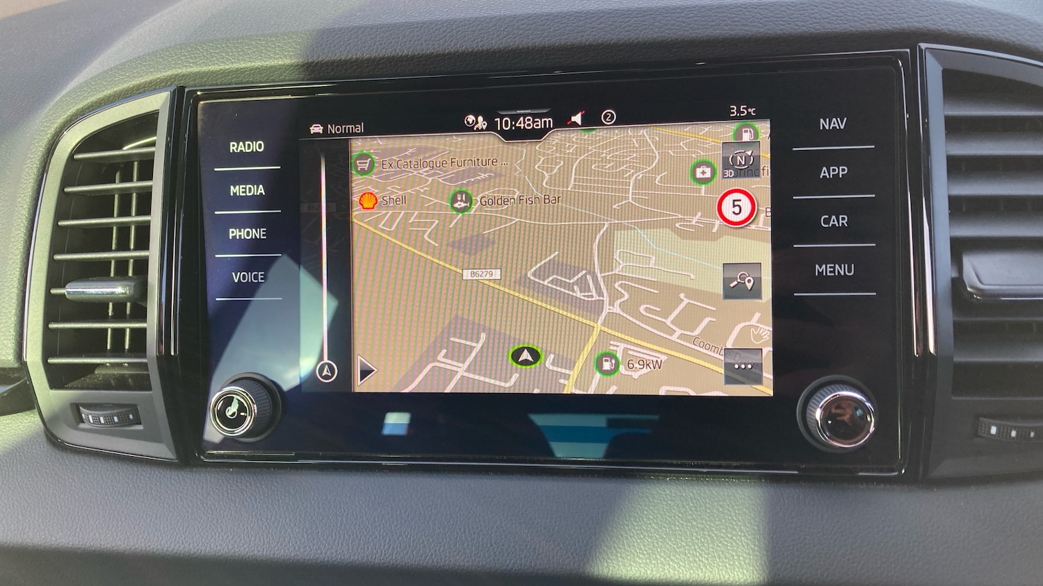 Used Skoda Karoq 2025 for sale - 77198759: Photo 34