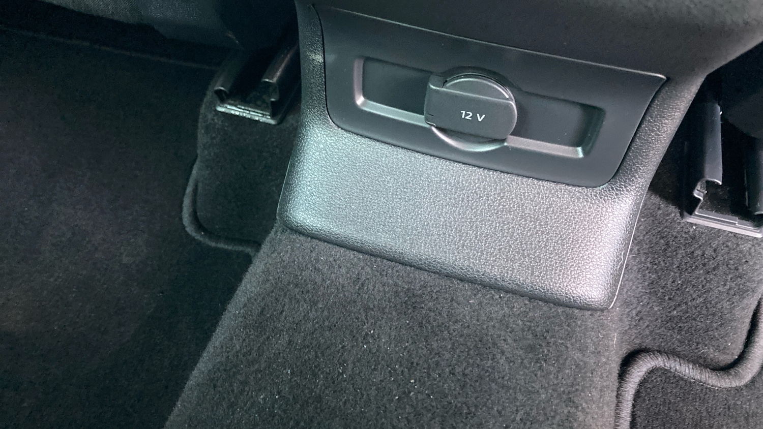 Used Skoda Karoq 2025 for sale - 77198759: Photo 37