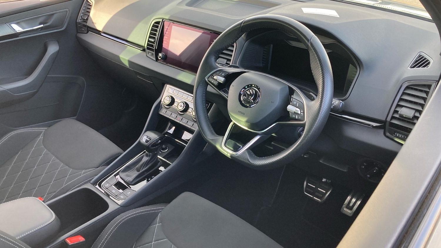 Used Skoda Karoq 2025 for sale - 77198759: Photo 6