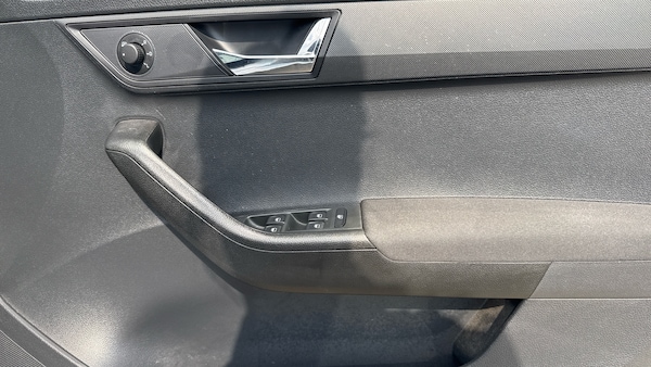 Used Skoda Fabia 2015 for sale - 76321702: Photo 19