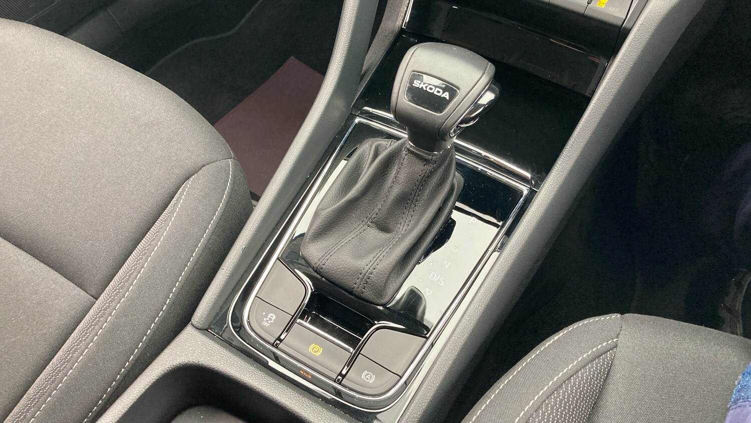Used Skoda Karoq 2025 for sale - 76255254: Photo 14