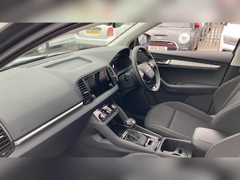 Used Skoda Karoq 2025 for sale - 76255254: Photo