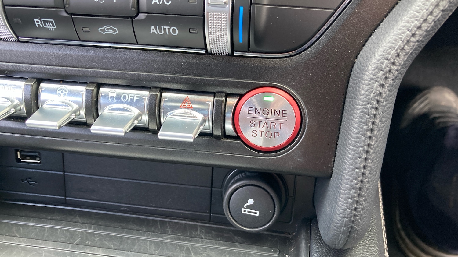 Used Ford Mustang 2020 for sale - 77676181: Photo 32