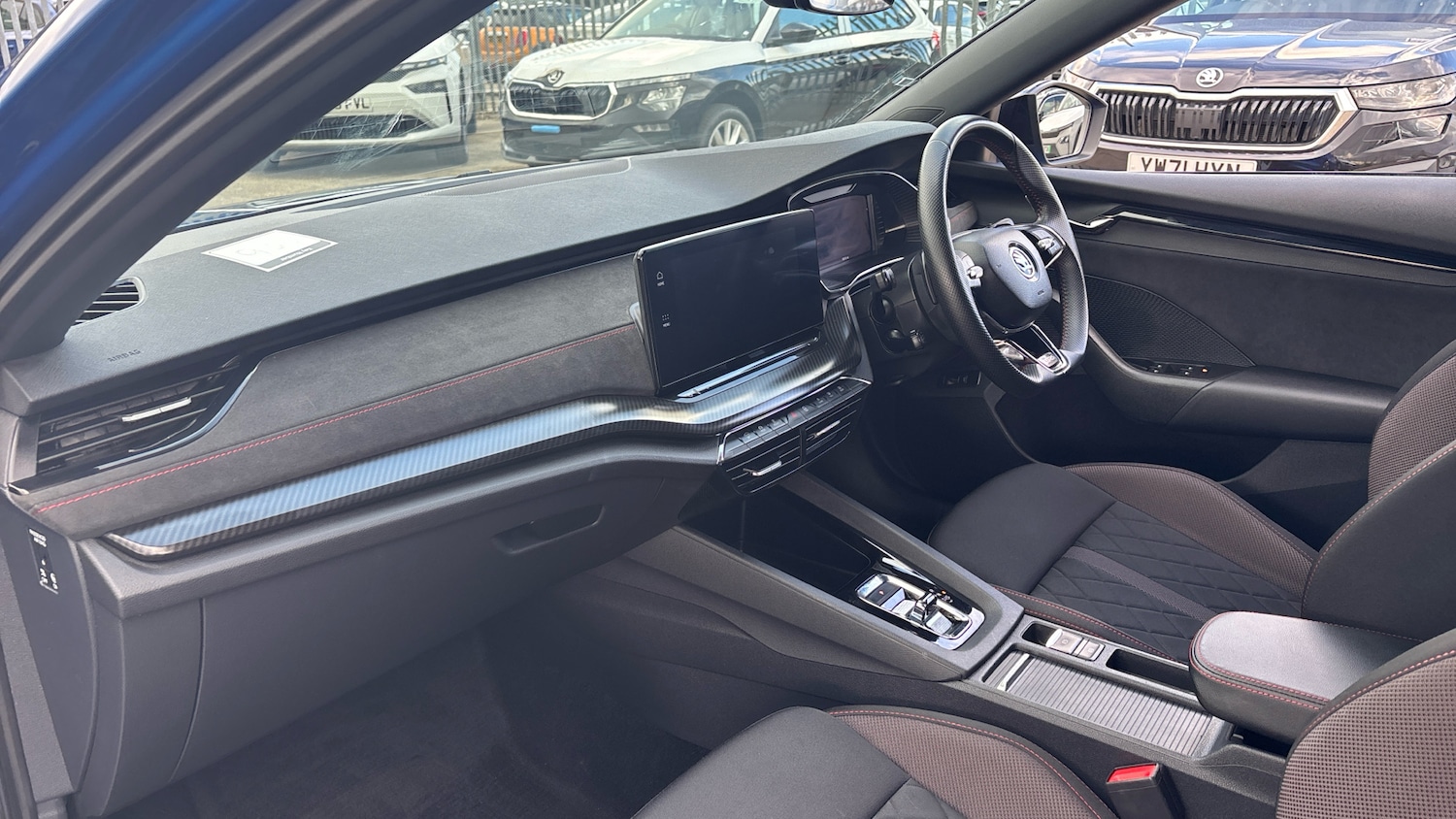 Used Skoda Octavia 2023 for sale - 75795338: Photo 2