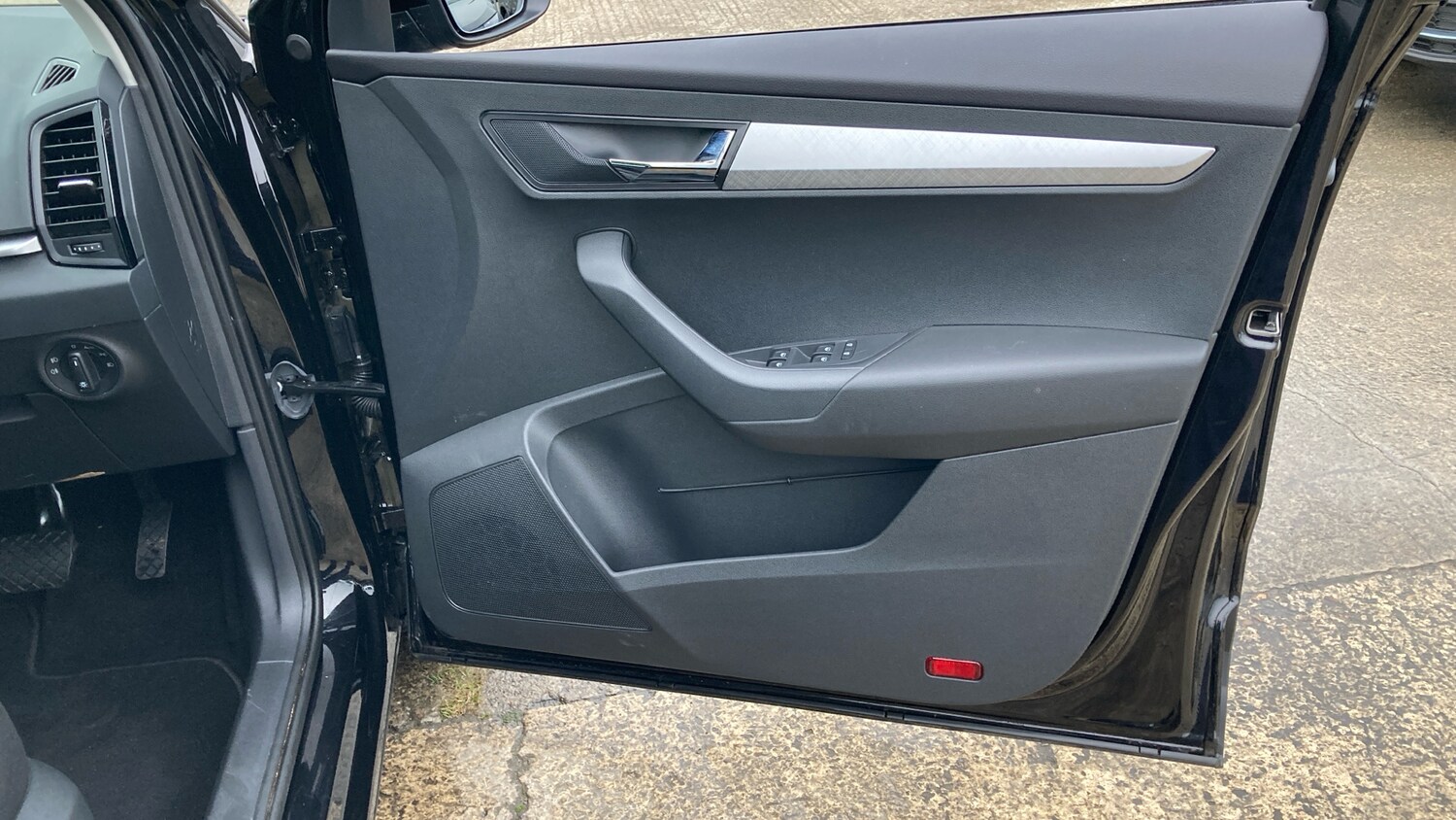 Used Skoda Karoq 2025 for sale - 76508039: Photo 19