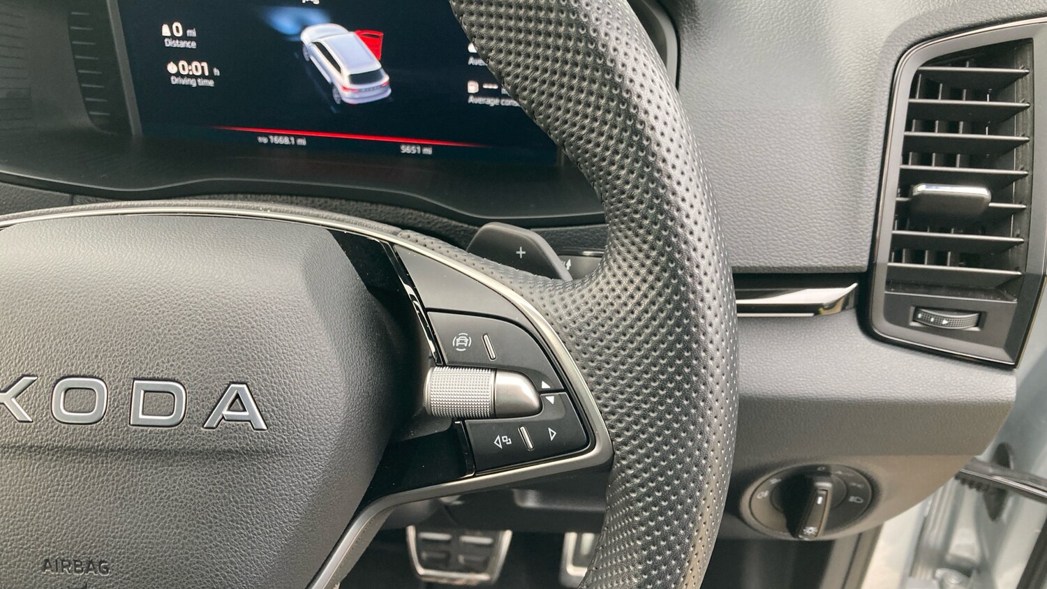 Used Skoda Karoq 2025 for sale - 76494443: Photo 18