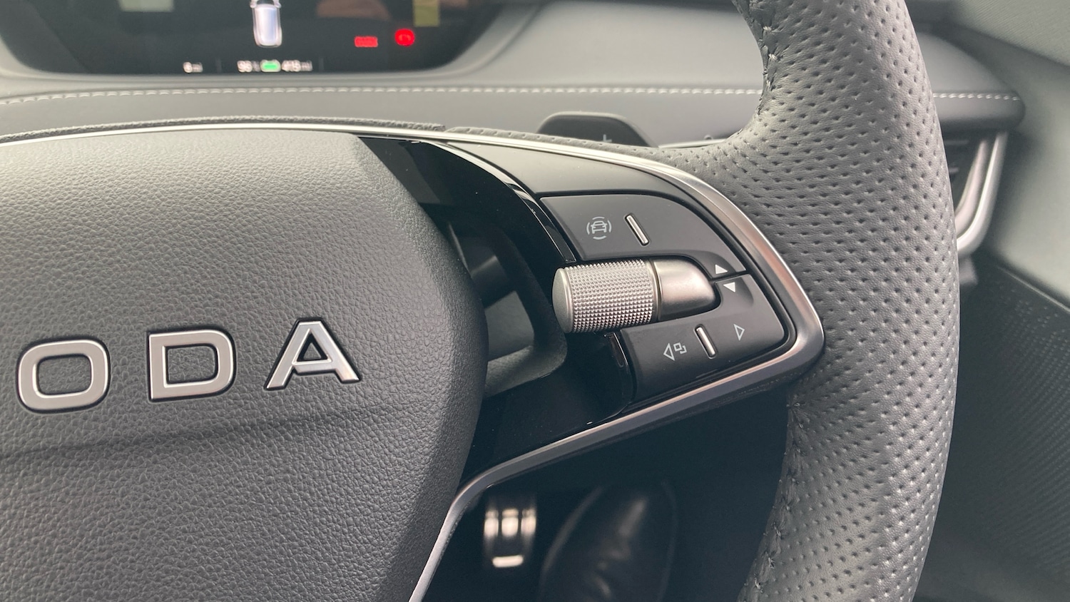 Used Skoda Enyaq 2025 for sale - 77088059: Photo 18