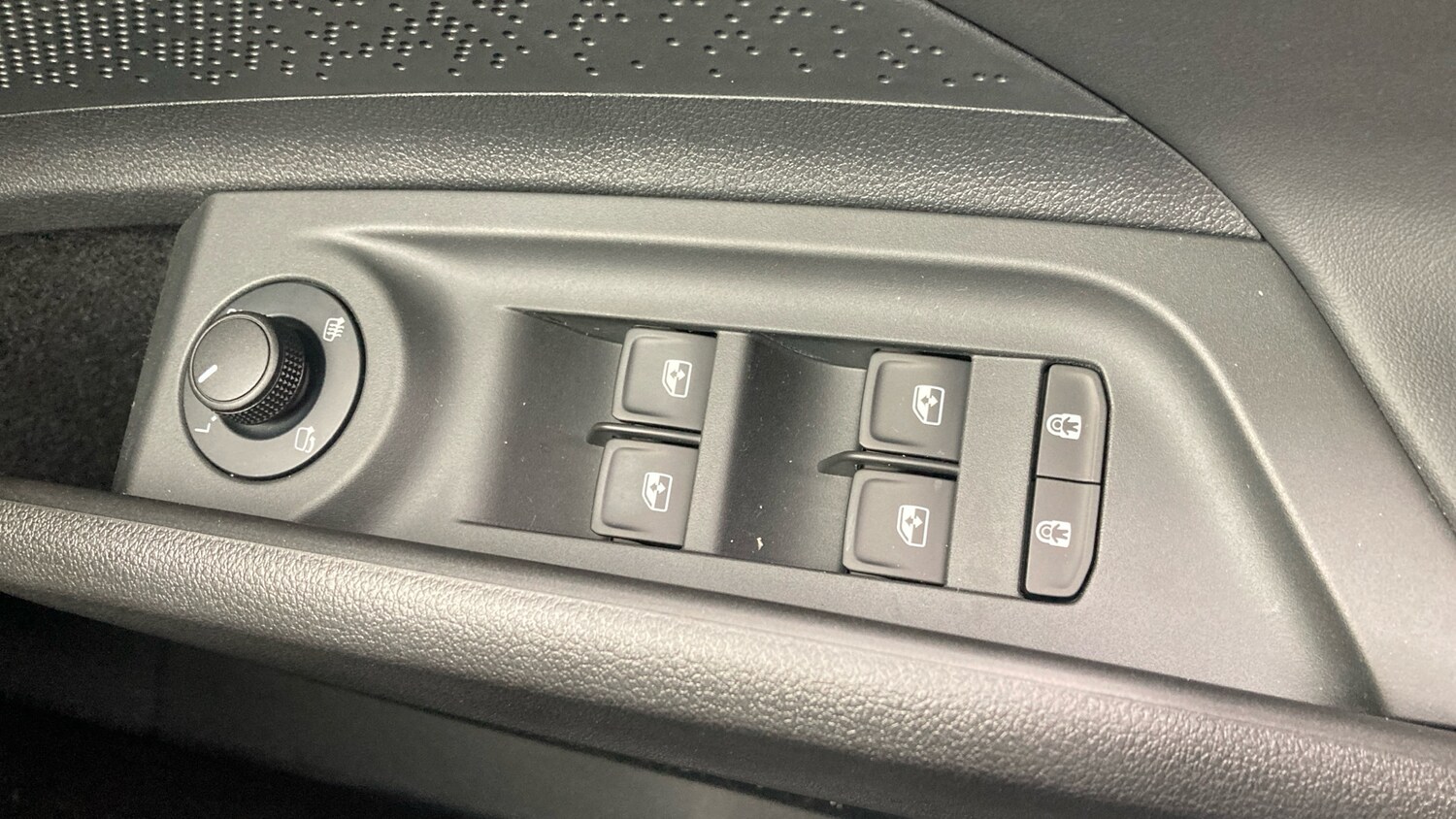 Used Skoda Enyaq 2025 for sale - 77088059: Photo 24