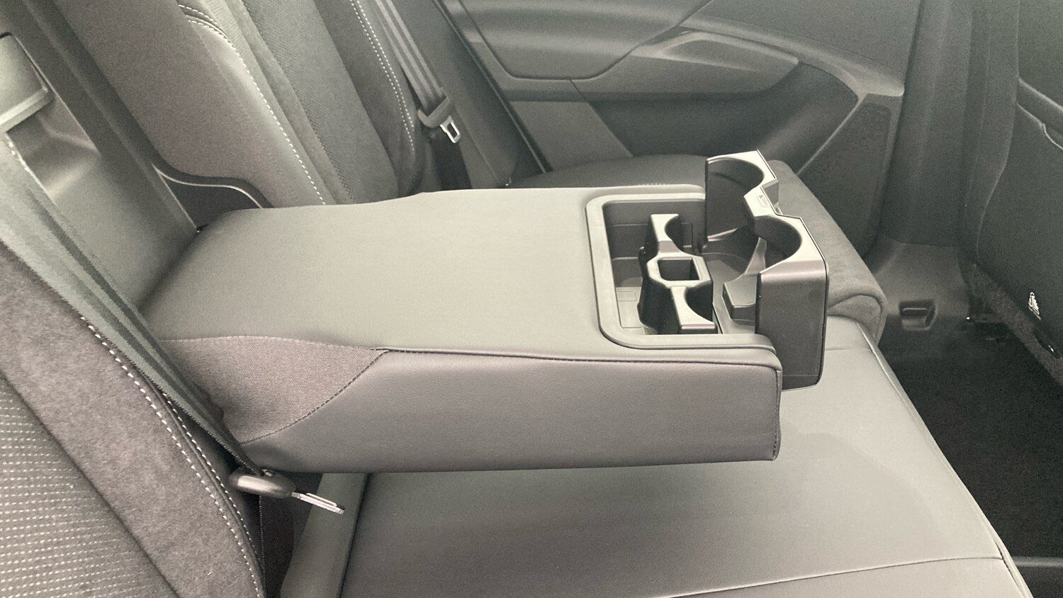 Used Skoda Enyaq 2025 for sale - 77088059: Photo 38