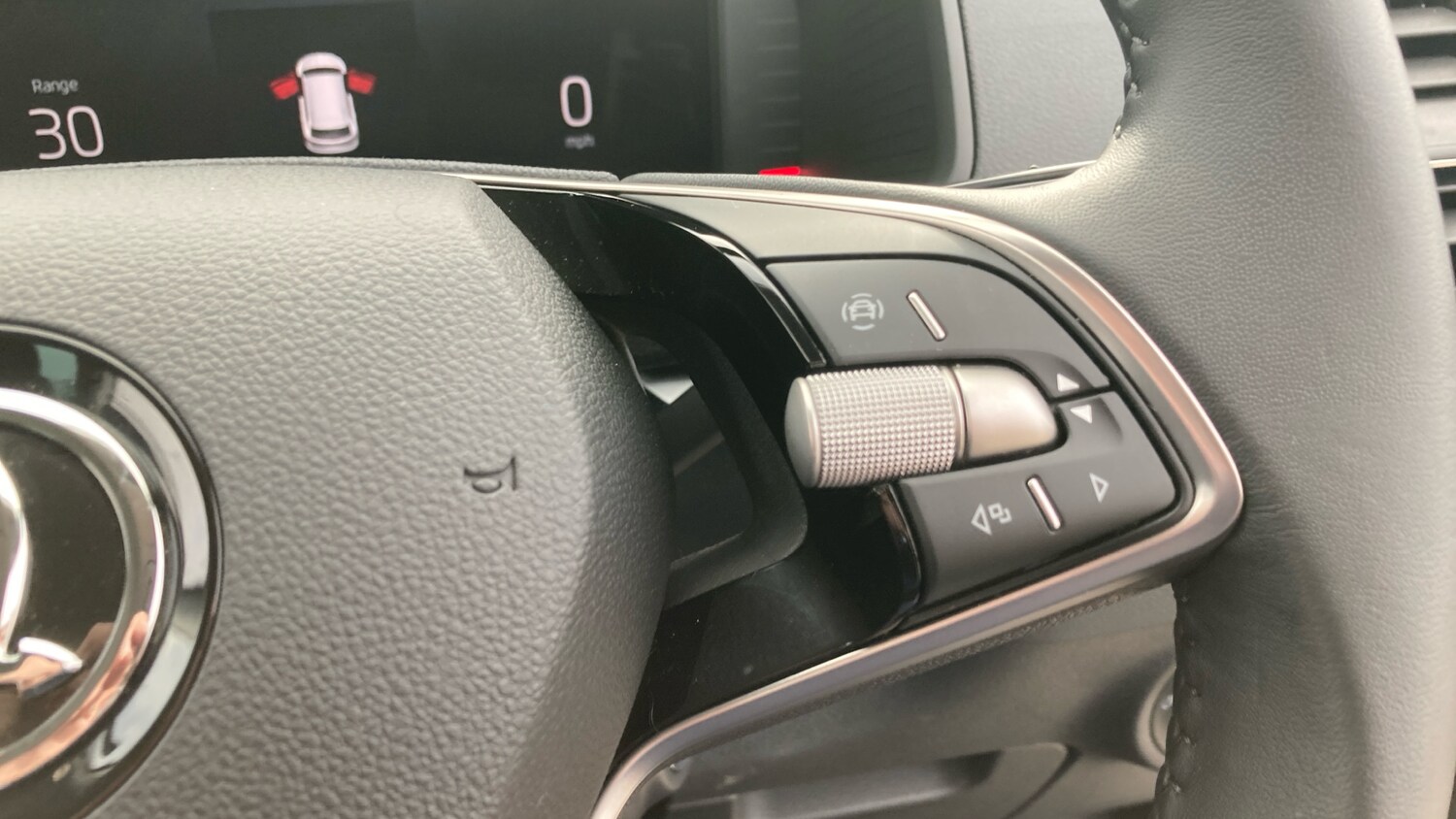 Used Skoda Karoq 2024 for sale - 77831633: Photo 18