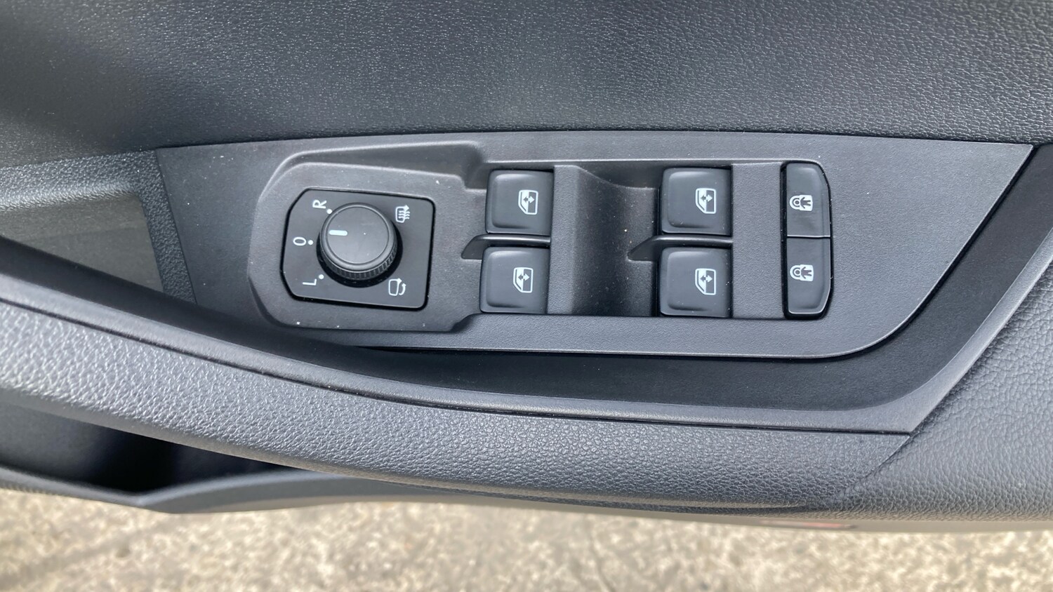 Used Skoda Karoq 2024 for sale - 77831633: Photo 24