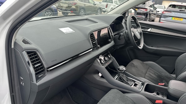 Used Skoda Karoq 2025 for sale - 76143082: Photo 2