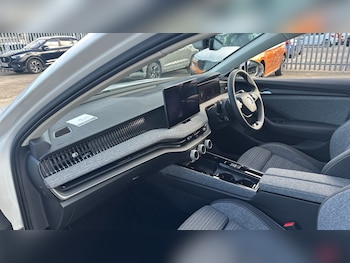 Used Skoda Superb 2024 for sale - 75972249: Photo