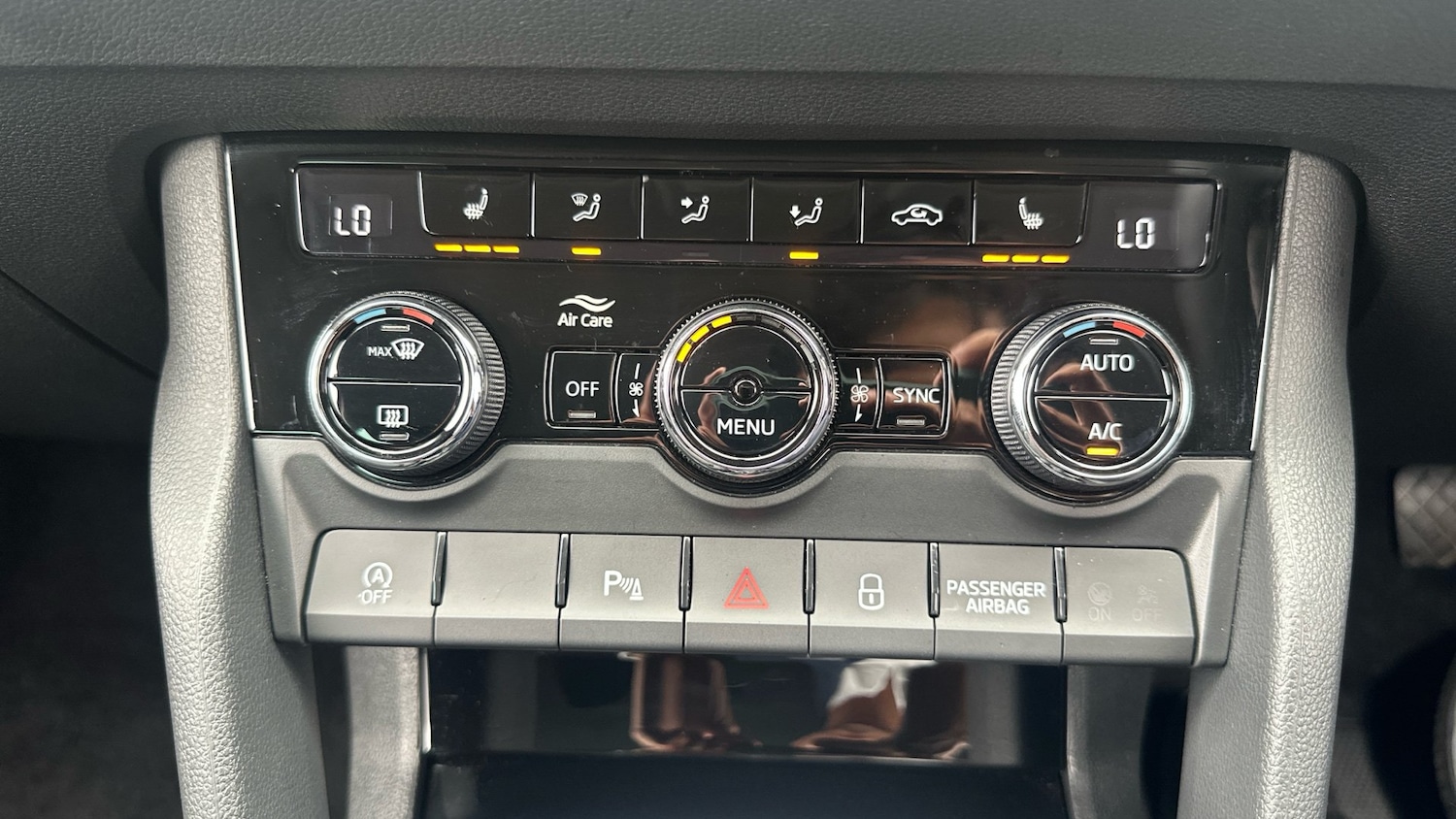 Vehicle 33