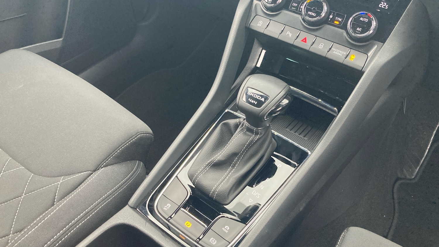 Used Skoda Karoq 2025 for sale - 76719225: Photo 14