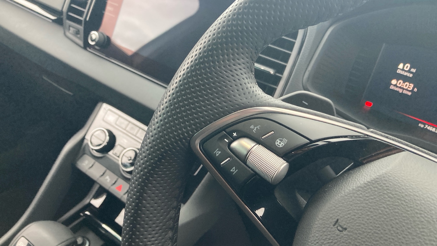 Used Skoda Karoq 2025 for sale - 76719225: Photo 17