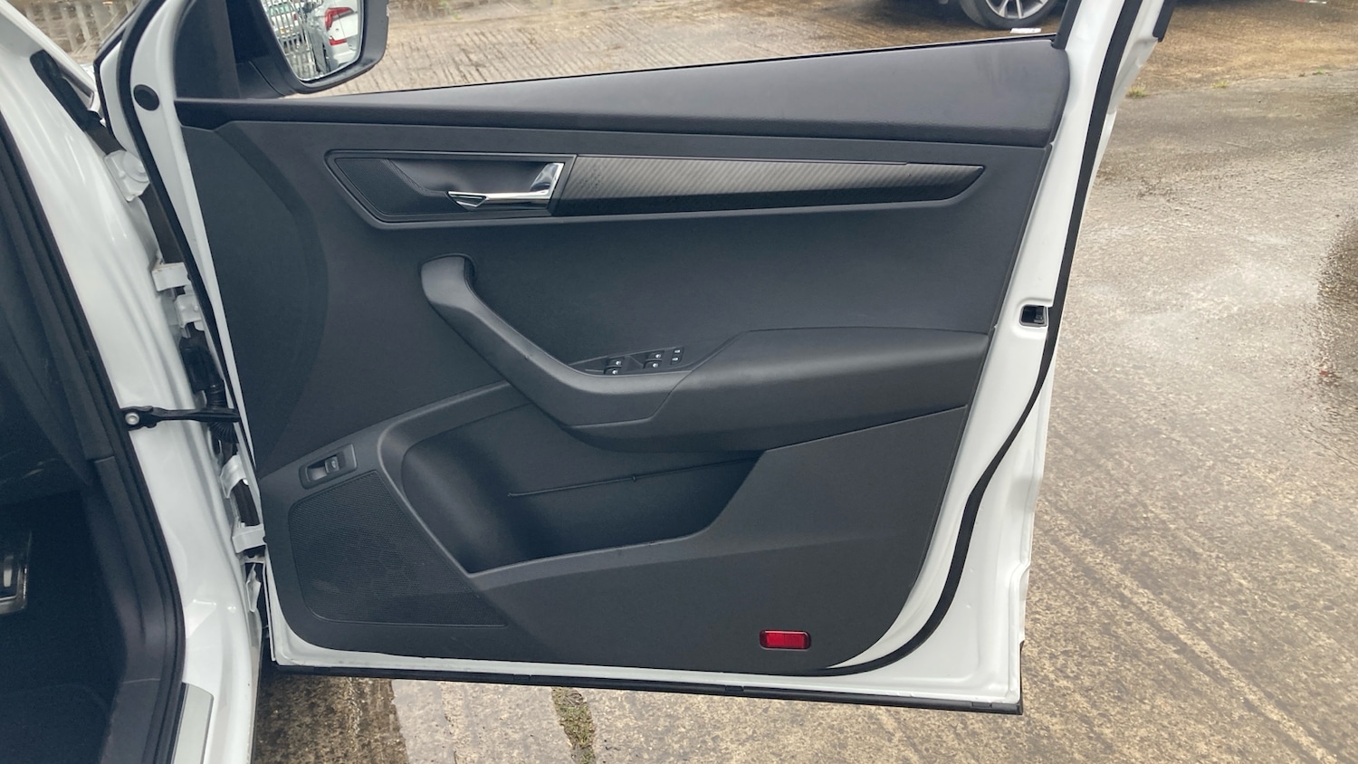 Used Skoda Karoq 2025 for sale - 76719225: Photo 19