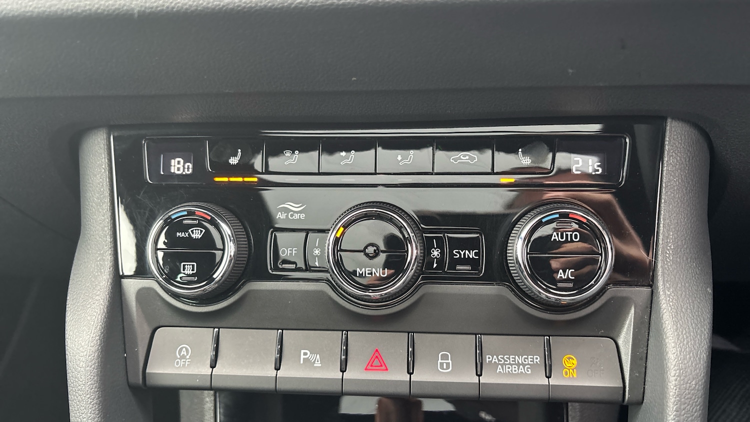 Used Skoda Karoq 2024 for sale - 76464338: Photo 13