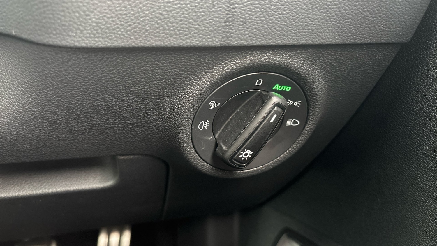 Used Skoda Karoq 2024 for sale - 76464338: Photo 29