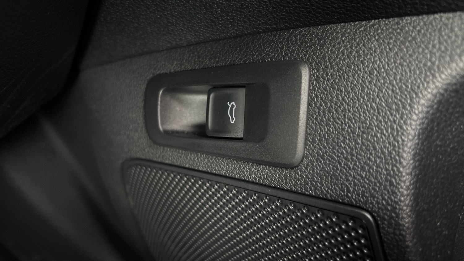 Used Skoda Karoq 2024 for sale - 76464338: Photo 32