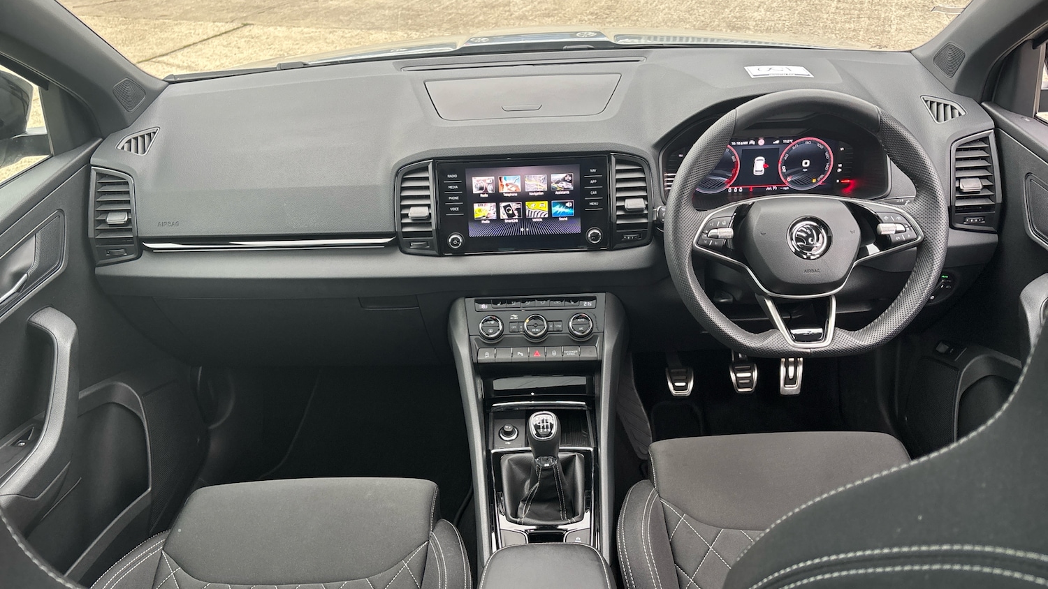 Used Skoda Karoq 2024 for sale - 76464338: Photo 9