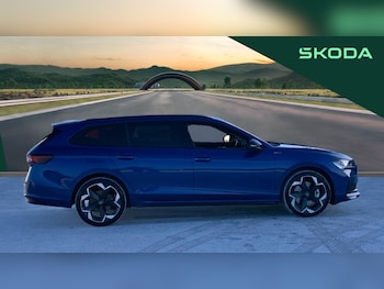 Used Skoda Superb 2025 for sale - 77148360: Photo