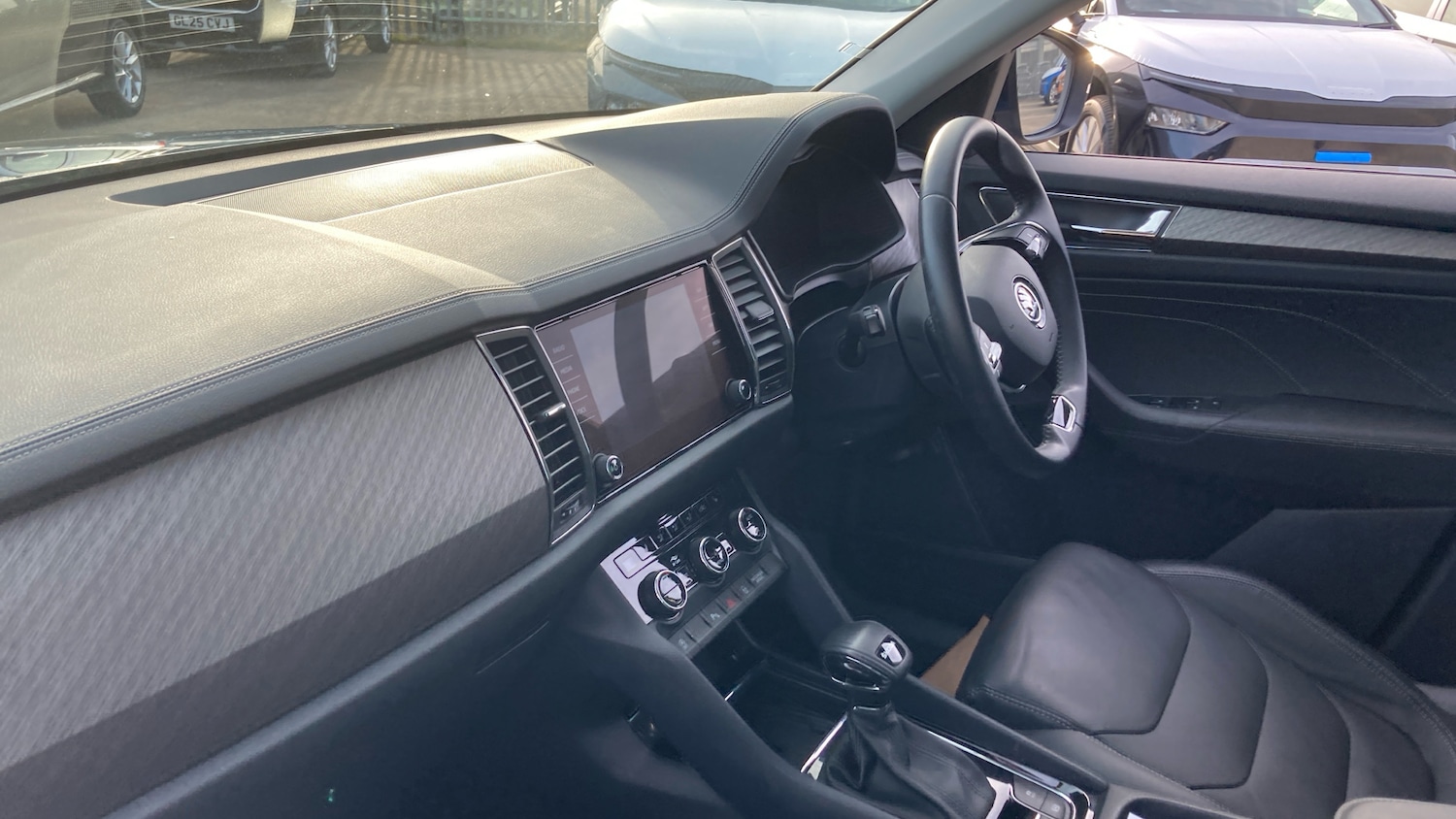 Used Skoda Kodiaq 2023 for sale - 77950292: Photo 2