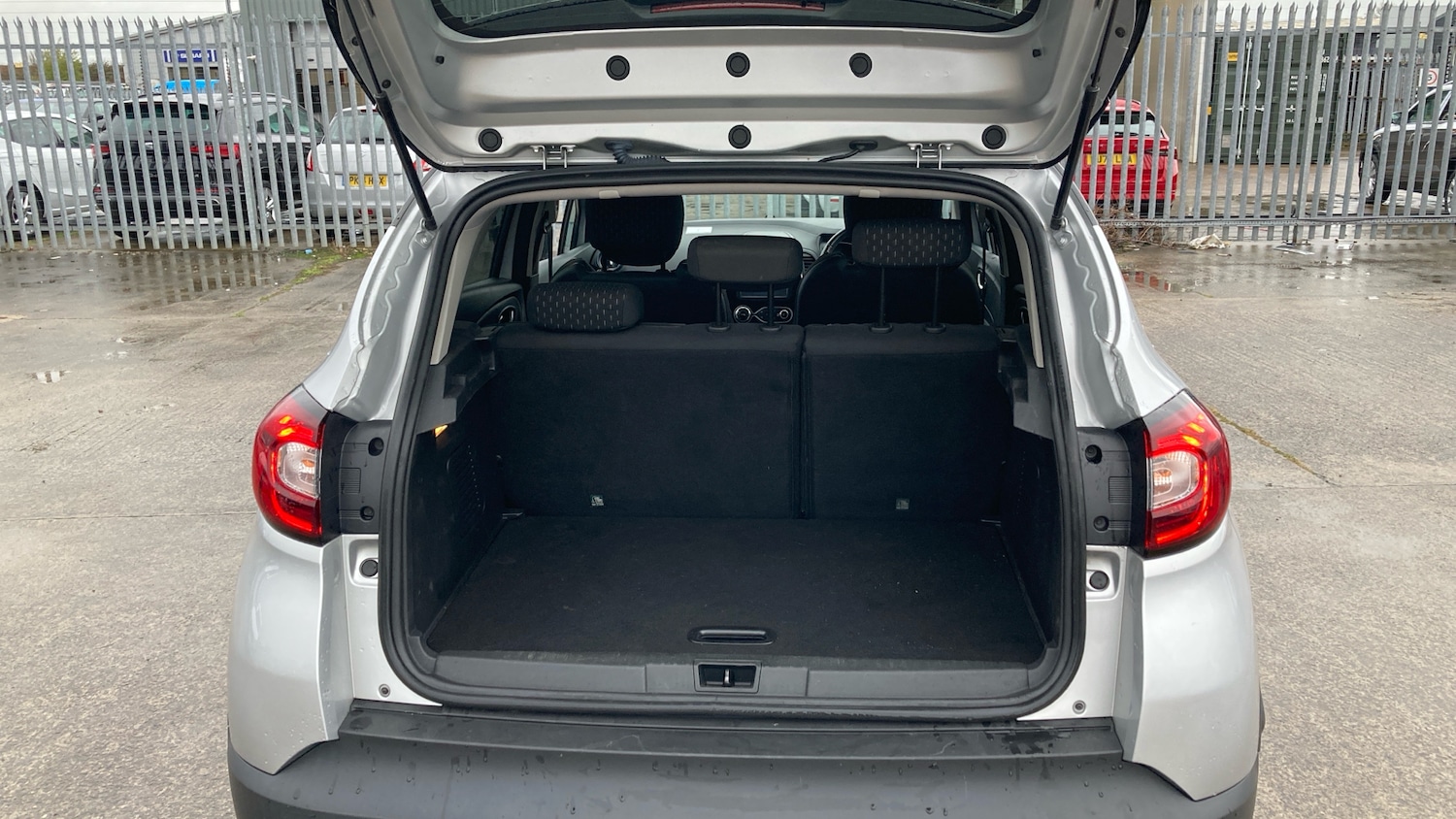 Used Renault Captur 2018 for sale - 76719222: Photo 4