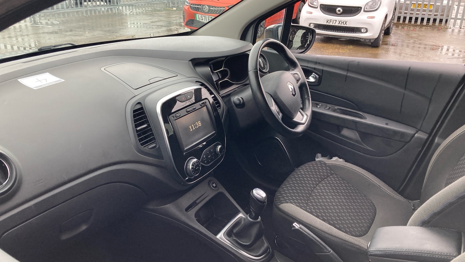 Used Renault Captur 2018 for sale - 76719222: Photo 9