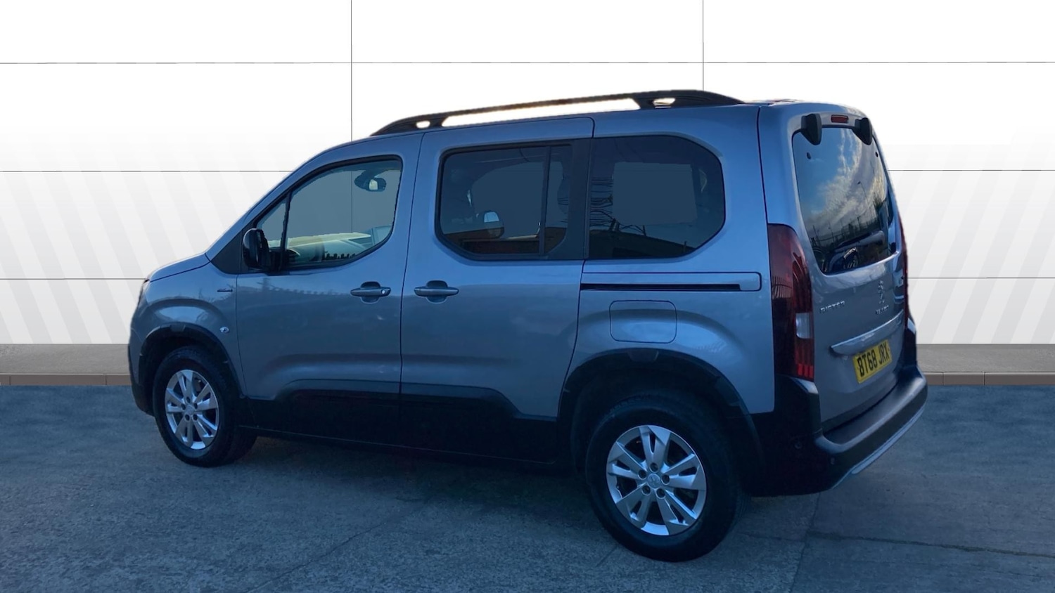 Used Peugeot Rifter 2018 for sale - 76366889: Photo 2